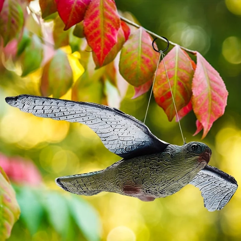 Lebensechter fliegender Falken-Köder – Vogelabschreckung mit hängenden Schnüren für Gartendekoration und Urlaubsdekoration im Freien
