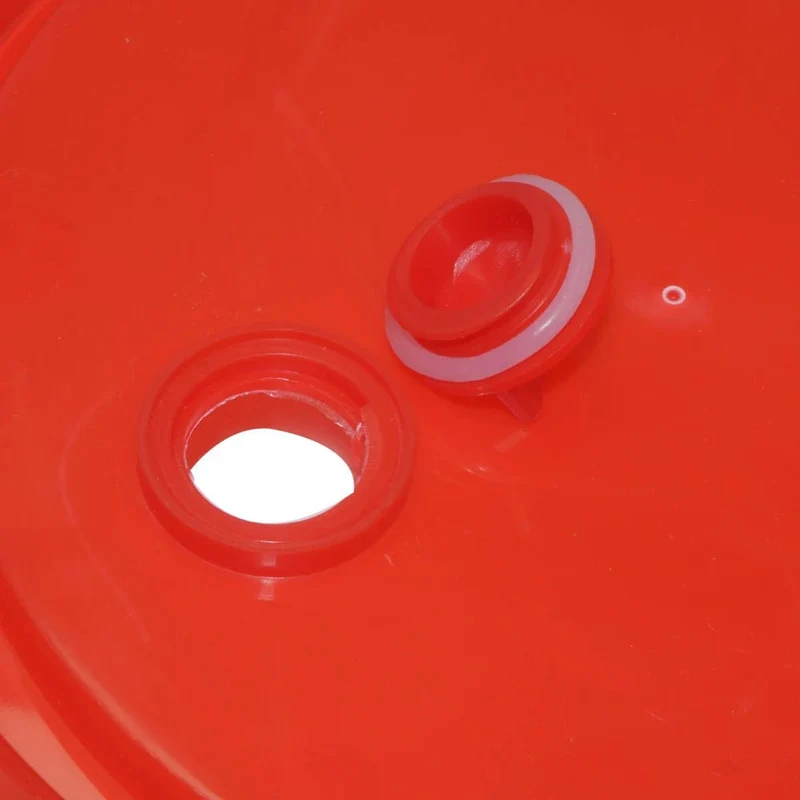 4L Hühnerstall-Wasserspender Hühnerwasserspender Wasserauslass mit Schalter Geflügel-Trinkeimer aus Kunststoff