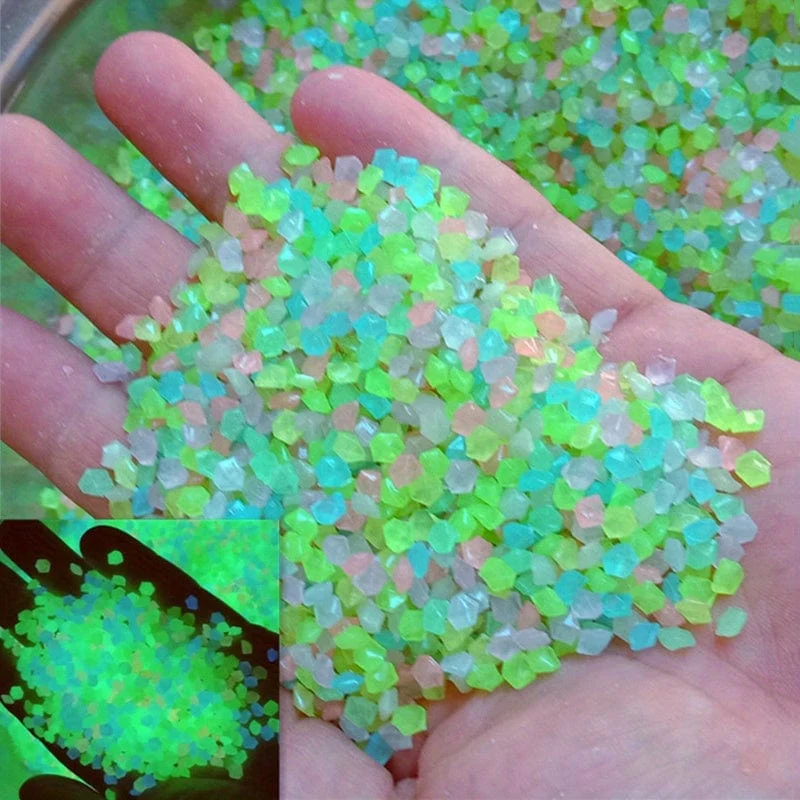 8000 Stück blaue Steine, die im Dunkeln leuchten, Steine ​​für den Garten im Freien, leuchtende Deko, Schutt für Töpfe, Dekoration, Hofdekoration, Kieselsteine ​​für Pflanzen, Vasen im Innenbereich, leuchtende kleine Steine, Kies, leuchtet blau