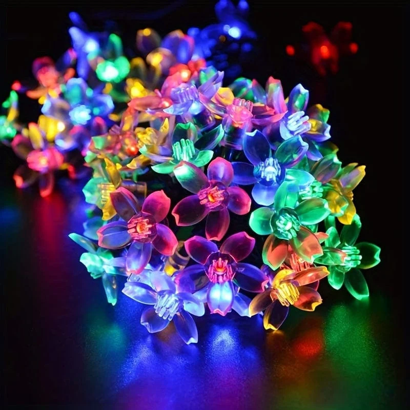 Verschönern Sie Ihren Außenbereich mit dieser 1-teiligen Solar-Gartenblumen-Lichterkette