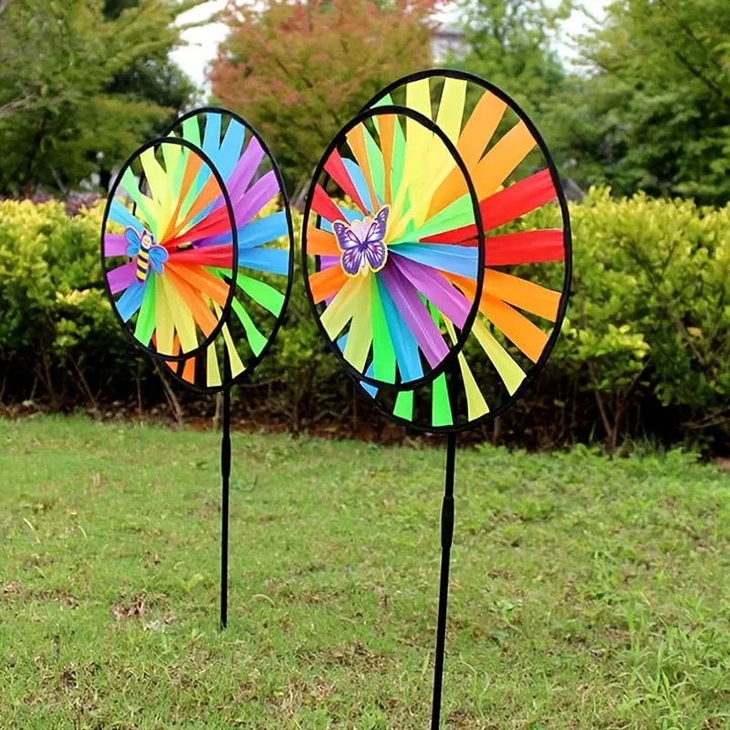 2/4 Stück doppellagige Drehteller-Windmühlen mit schwarzen Kanten und zweilagigen Windmühlen, doppellagige Windmühlen-Dekoration für Outdoor-Sportarten (zufällige Insekten)
