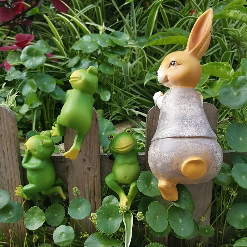 Niedliche Froschfiguren im 3er-Set: Verleihen Sie Ihrer Terrasse, Ihrem Rasen oder Ihrem Haus Spaß und Laune mit diesen hängenden Tierstatuen!