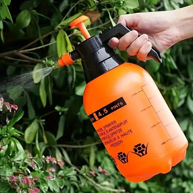 1 Stück, 2 l Gießkanne, Luftdruck-Bewässerungssprüher, Gartenpumpensprüher, 0.5 Gallonen handgehaltene Rasen-Drucksprühflasche mit verstellbarer Messingdüse zum Bewässern von Blumenrasen, zum Reinigen und Waschen zu Hause