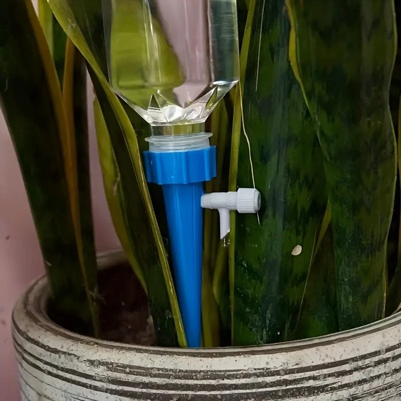 10 Stück, Lazy Flower Waterer, automatische Bewässerung, Topfbewässerung, automatisches Pflanzenbewässerungssystem mit einstellbarem Steuerventilschalter, Bewässerungssprinklerdüse, Blumenbewässerungsgerät, Garten- und Rasenbedarf