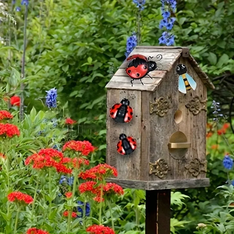 3 Stück/Set niedliche Marienkäfer-Skulptur aus Metall, Wandkunst-Dekor, Innen- und Außenbereich, dekorativ, rote Marienkäfer zum Aufhängen für Garten, Hinterhof, Veranda, Zuhause, Terrasse, Rasen, Zaun, Dekorationen, kreative Urlaubsdekorationen