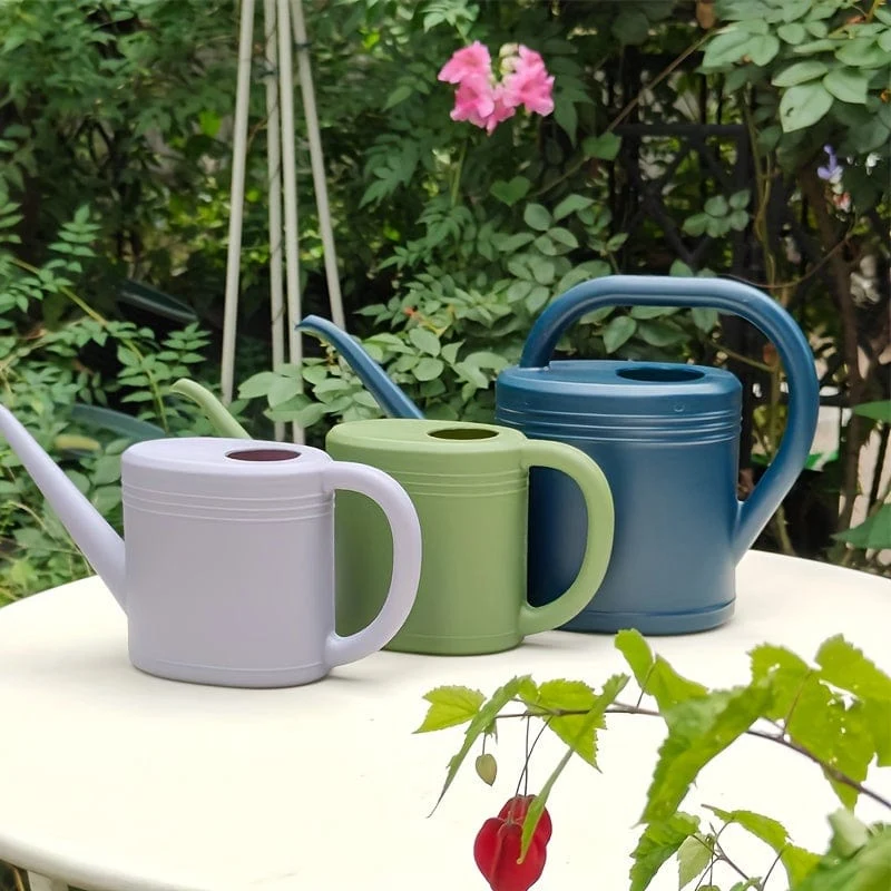 1 Stück tragbare Kunststoff-Gießkanne für Zimmerpflanzen, Blumen-Gießkanne im Freien für Pflanzen, Blumen, Innen-Langauslauf, 1 l/2 l