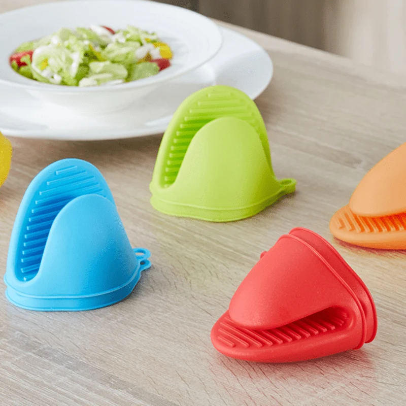 1 Stück hitzebeständiger Silikon-Ofenhandschuh – perfekt zum Backen und Grillen.