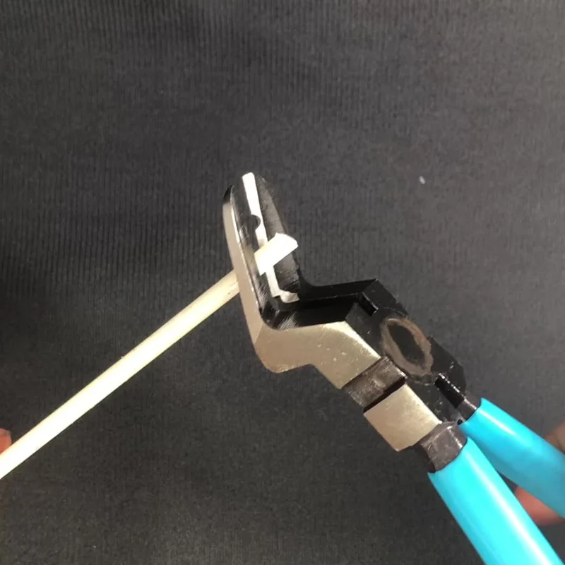 Multifunktionale Diagonalzange, Auto-Clip-Zange, Auto-Niet-Anziehzange, Abisolierzange, Heftklammer-Schraubendreher-Entfernungswerkzeug
