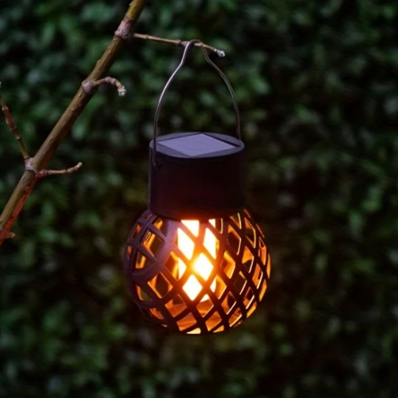 4 Stück Solarlaterne für den Außenbereich, Solarleuchten mit realistisch flackernden Flammen, hängend/stehend, Solarflammenlicht für Balkon, Terrasse, Gartendekoration, Halloween-Dekorationen, Lichter im Freien