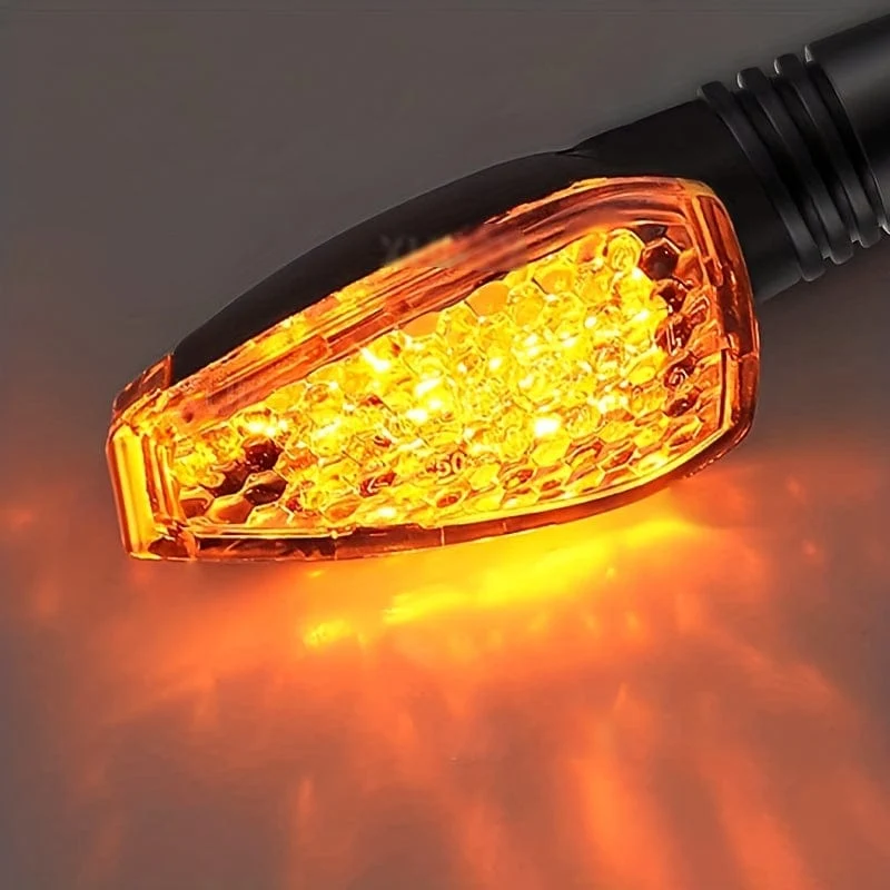 4-teiliges Motorrad-Blinker-Signallicht, modifiziertes Offroad-Motorrad-Blinker-LED-Blinkerlicht mit kleinem roten Hut