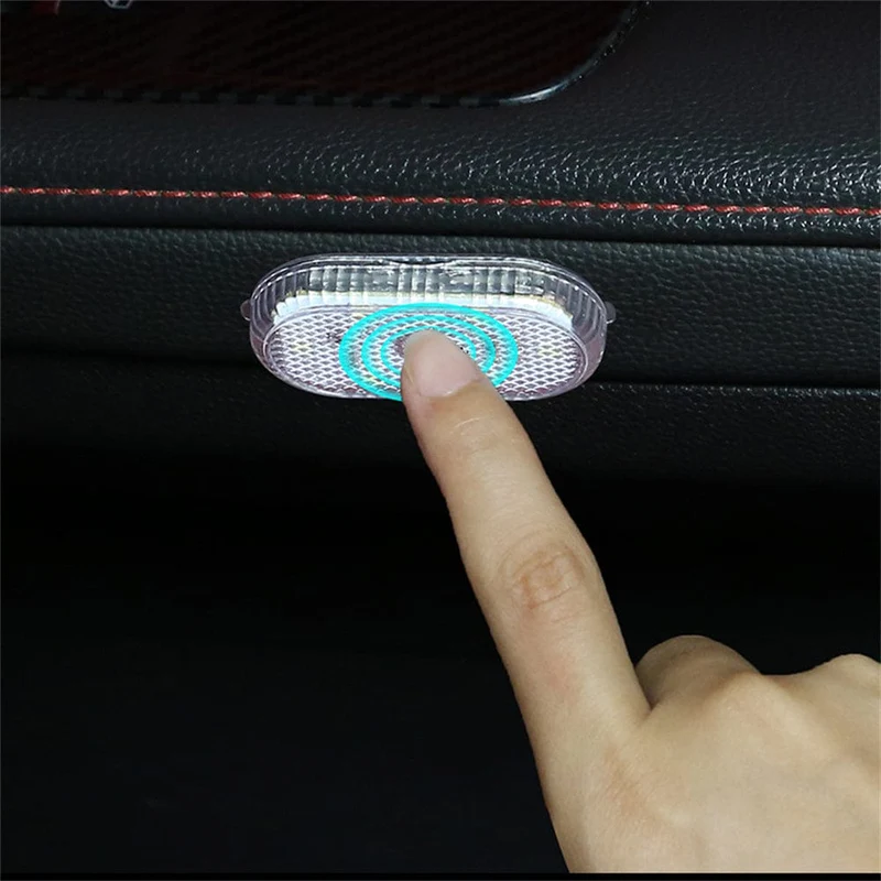 Verschönern Sie den Innenraum Ihres Autos mit dieser praktischen, berührungsaktivierten Deckenleuchte!