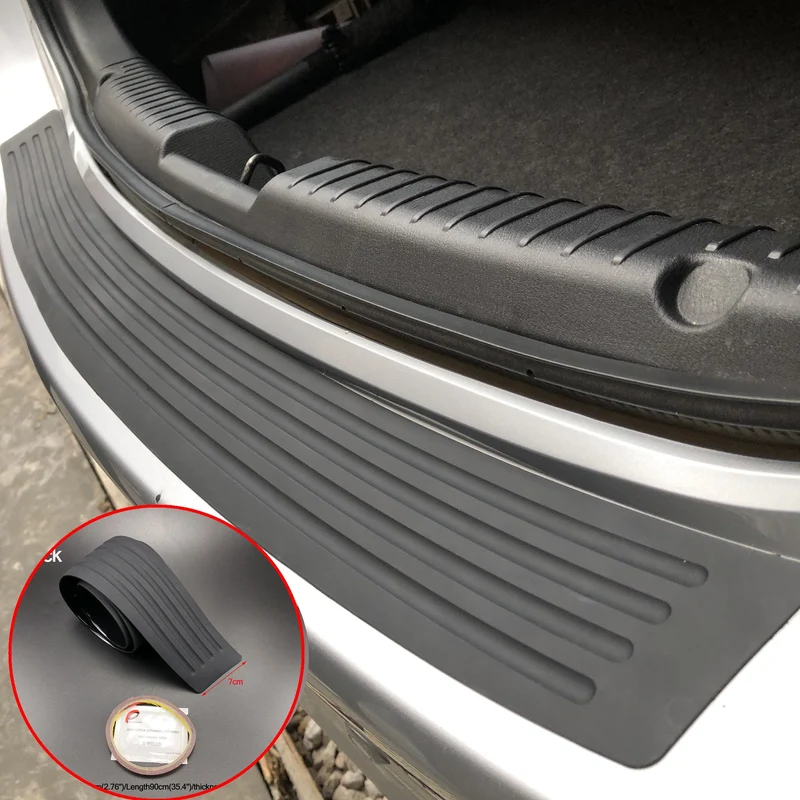 Werten Sie die Heckstoßstange Ihres Autos mit einem stilvollen Schutzaufkleber für maximalen Schutz auf!