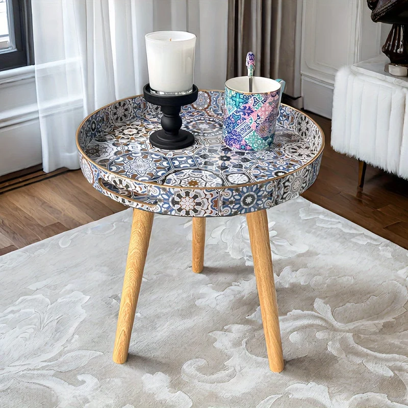 Kleine Skulptur-Dekoration im Bohème-Stil. Vielseitiger Couchtisch mit Holztablett und abnehmbaren Beinen für die Heimdekoration im Wohnzimmer
