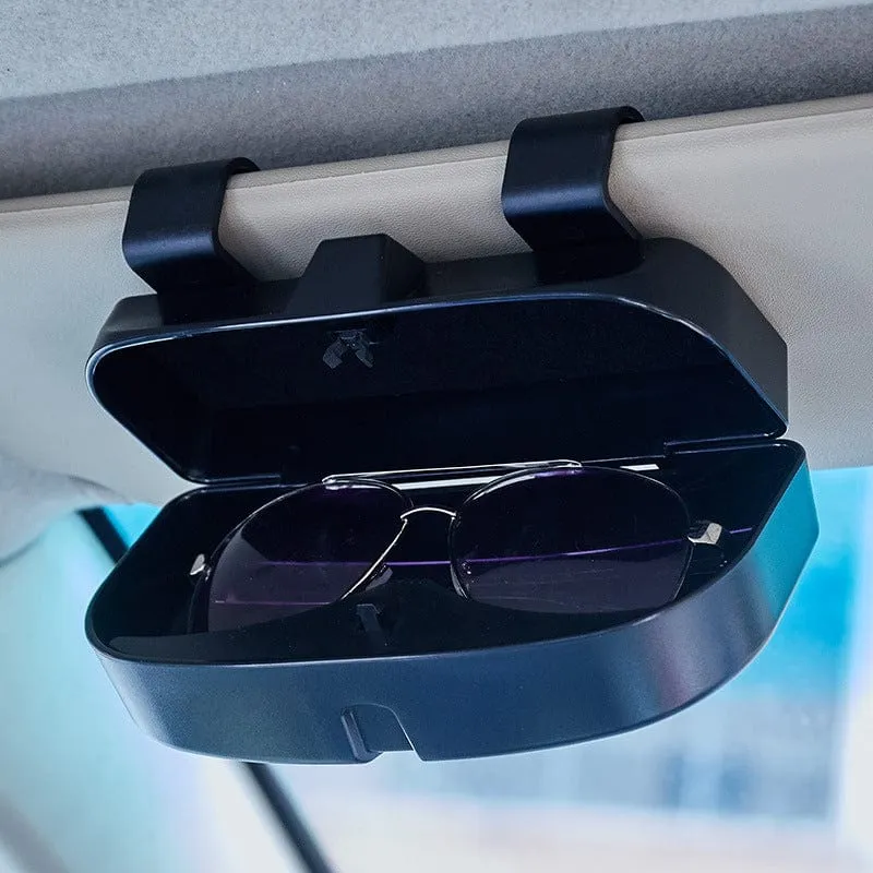 Brillenetui für Sonnenblende im Auto