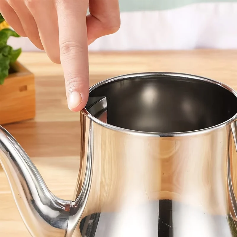 1 Stück Edelstahl-Öltopf mit Filter – separate Ölrückstände und Gewürzflasche – perfekt für die Aufbewahrung in der Küche, Trinkgeschirr (18 Unzen)