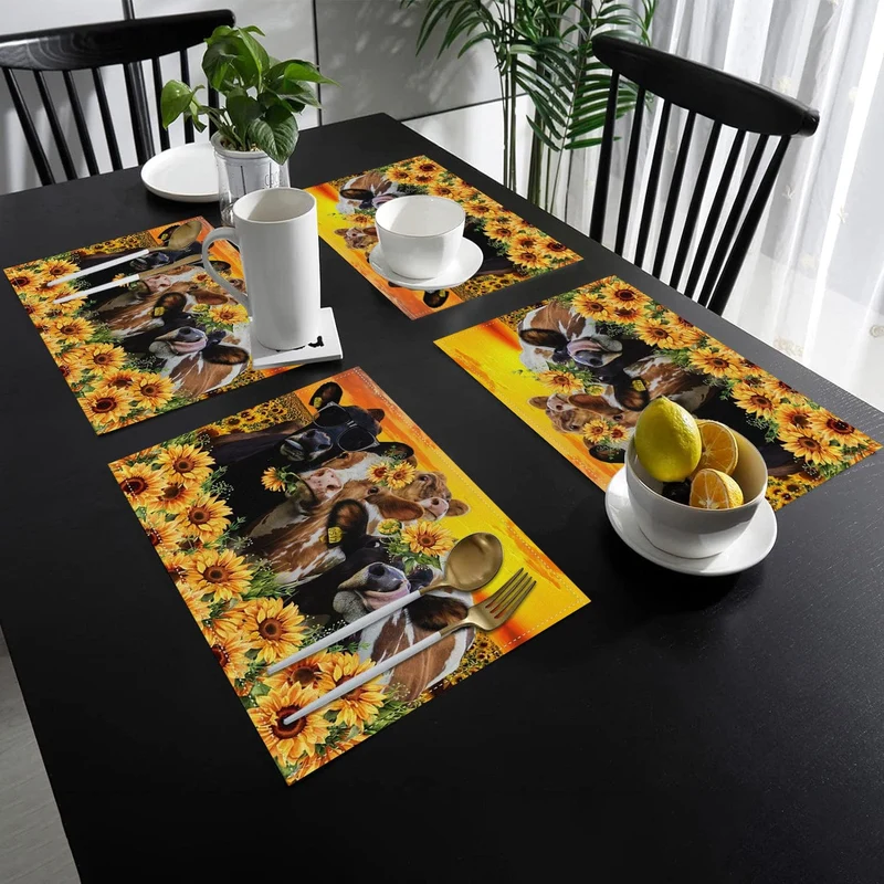 1/4/6-teiliges Tischset, Polyester-Tischsets-Set, abstraktes Kuh- und gelbes Sonnenblumen-Design, Tischset im Bauernhaus-Stil, für Familie, Hotel, Bankett, Urlaub, florale Küchendekoration, Heimbedarf