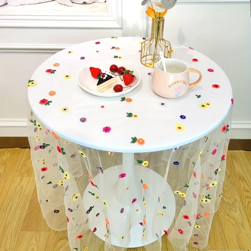 1 Stück Tischdecke aus europäischer Spitze, bestickte Tischdecke aus Polyester für Esszimmer, Couchtisch, Beistelltisch, Fernsehschrank, elegante Wohndekoration, Hochzeitsdekoration für den Garten im Freien