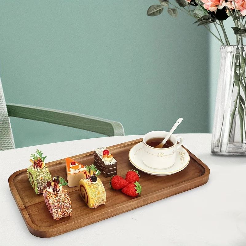 1-teiliges Tablett aus Akazienholz zum Servieren von Speisen, Snacks, Getränken, Sushi, Steak, Pizza, Desserts, Kuchen und Brot, Frühstückstablett, Kaffeetablett, Teetablett, rechteckige Platten mit leicht zu tragendem, gerilltem Griff, Heimküchenzubehör