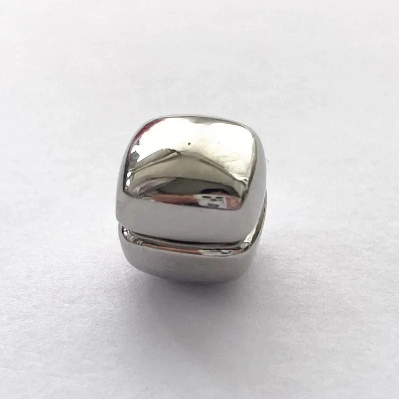 Premium 1 Paar Dreieck starker Magnet Hijabs Clip Zubehör muslimische Frauen Sicherheit kein Loch feste Turban Schal Pins Broschen