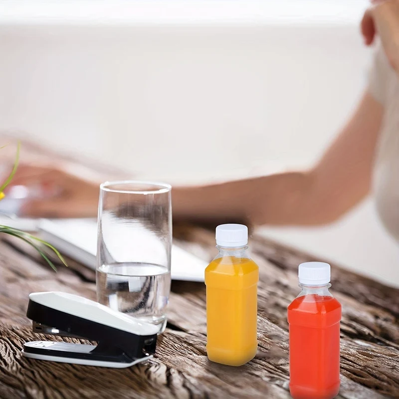 2 Stück, Kunststoff-Saftflaschen, 100 ml/3.52 Unzen dünne, wiederverwendbare Kunststoff-Wasserbecher, tragbare Trinkbecher, Reagenzflaschen, Laborprobenflasche, Reisetrinkgeschirr