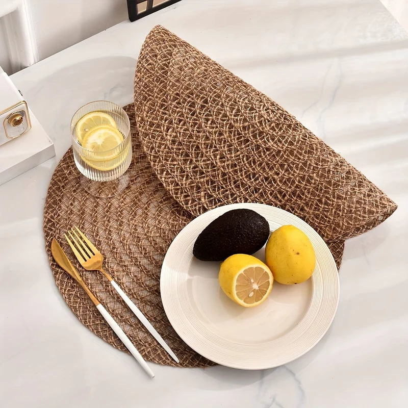 4-teiliges Tischset, rutschfestes, rundes, gewebtes nordisches Untersetzer-Pad, Tischset, Küchenzubehör, Tischset für Esstisch, Tischset im Boho-Stil mit geflochtenem Design für Esstisch und Weihnachtsfeier