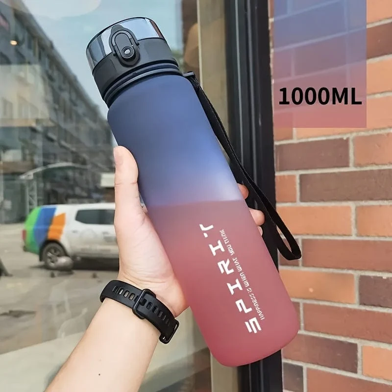 1 Stück 650 ml/1000 ml große tragbare Kunststoff-Wasserflasche, auslaufsicherer Farbverlaufs-Wasserbecher für Outdoor-Fitness-Sport-Camping-Reisen