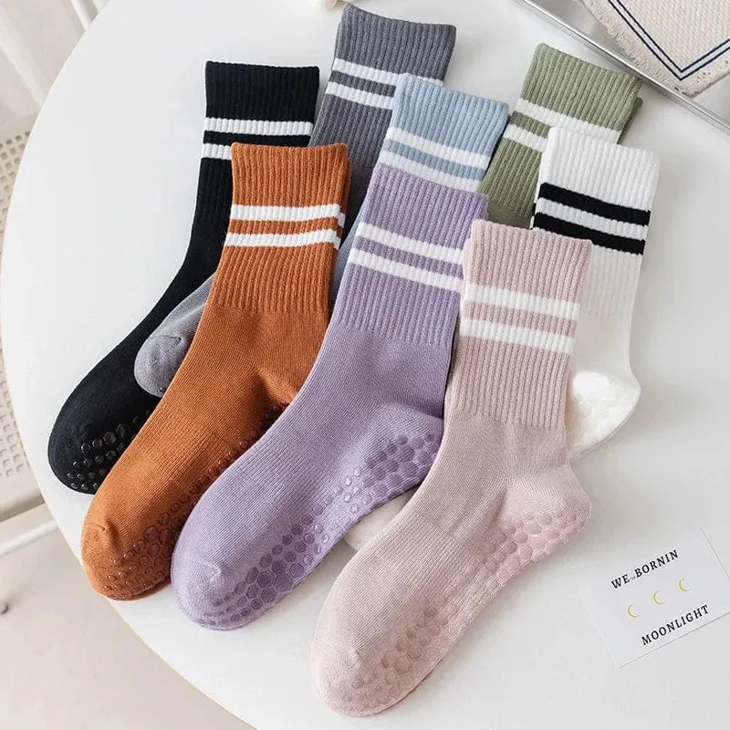4pairs Frauen Anti-skid Yoga Socken Griffe Baumwolle Mid-rohr Unten Atmungsaktive Fitness Dance Barre Workout Pilates Socken 8 farben
