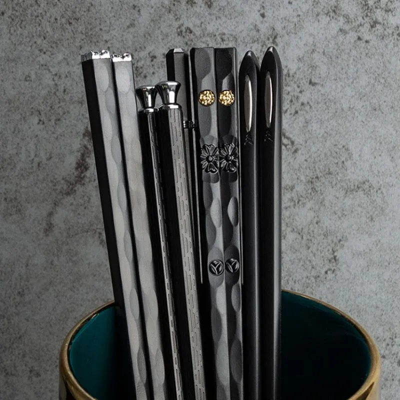 5 Paar wiederverwendbare Essstäbchen-Set aus Metall – elegantes Geschirr für Sushi und asiatische Küche – perfektes Geschenk für Männer und Frauen