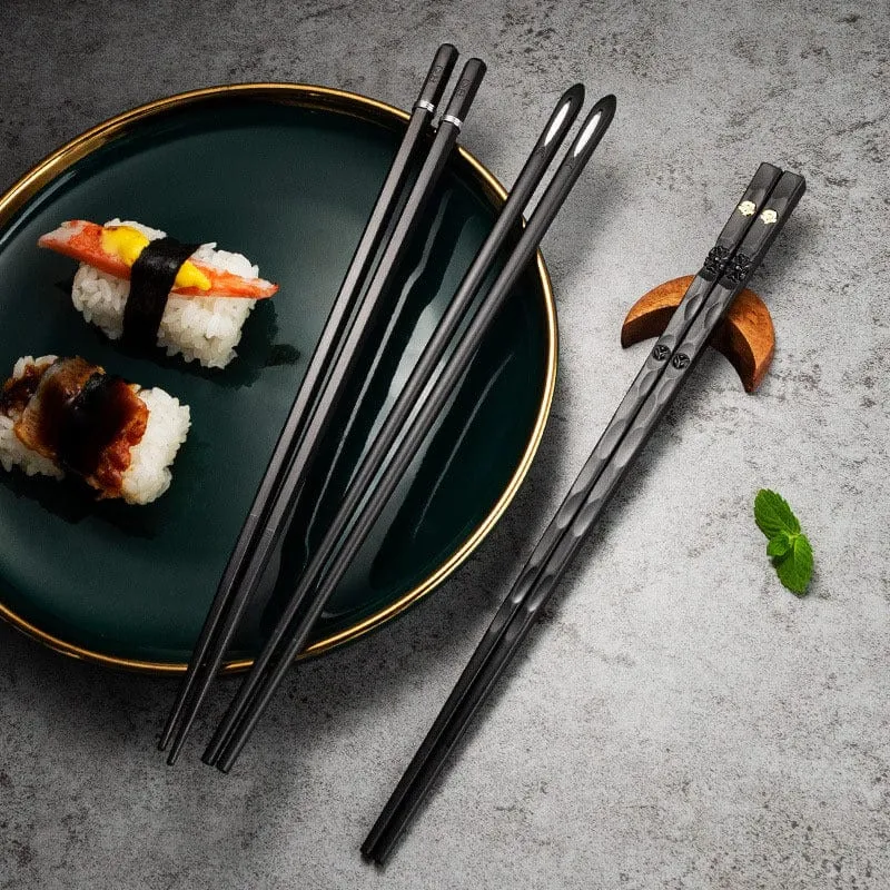 5 Paar wiederverwendbare Essstäbchen-Set aus Metall – elegantes Geschirr für Sushi und asiatische Küche – perfektes Geschenk für Männer und Frauen