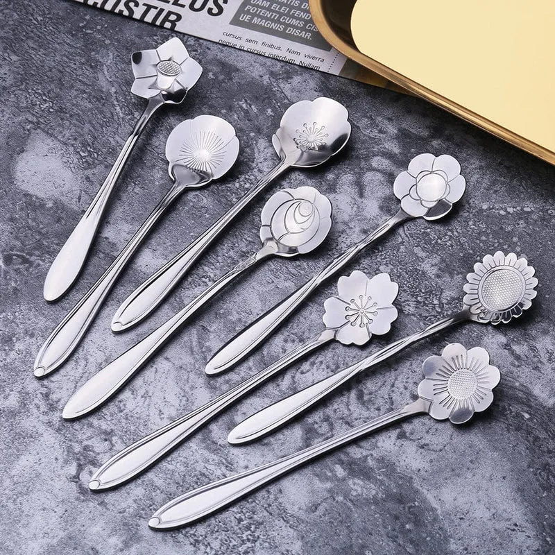 Romantische Blumen-Edelstahl-Kaffeelöffel, 8-teiliges Set, Dessert-Rührlöffel, Blumen-Teelöffel, Hochzeitsgeschenk, Löffel, Nachmittagstee