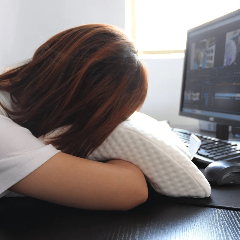 1-teiliges Armkissen, Kuschelkissen, Nackenkissen, Anti-Handdruck-Kissen in gewölbter Form, Memory-Schaum-Kissen mit langsamem Rückpralldruck, Büro-Ruhekissen, Nacken- und Rückenstützkissen