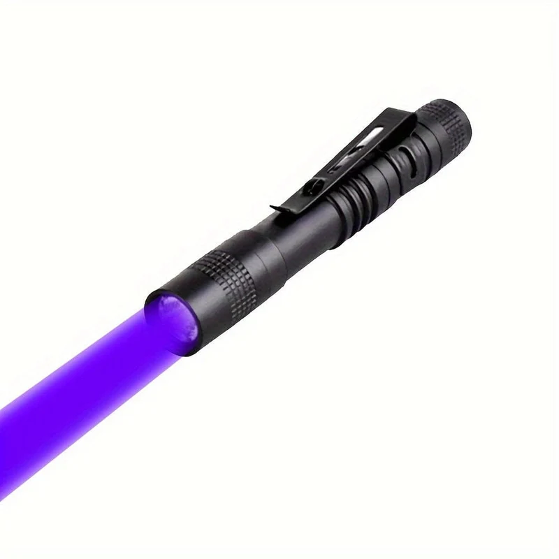 1/2 Stück 395 nm UV-Schwarzlicht-Taschenlampe, kleine tragbare Taschen-Stiftlichter für Leckagen, Haustierurin, Hotelinspektion, Trockenflecken- und Farbstoffdetektor, ultraviolette unsichtbare Tintenfackel, Erz-Geldskorpion-Erkennungslampe