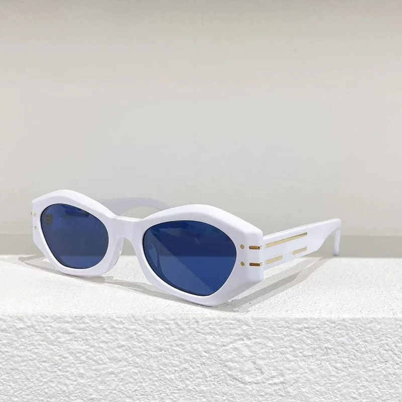 Damen-Sonnenbrille für den Sommer für Männer und Frauen, Signatur-B1U-Stil, Anti-Ultraviolett-Retro-Platte, Vollformat-Brille, Zufallsbox