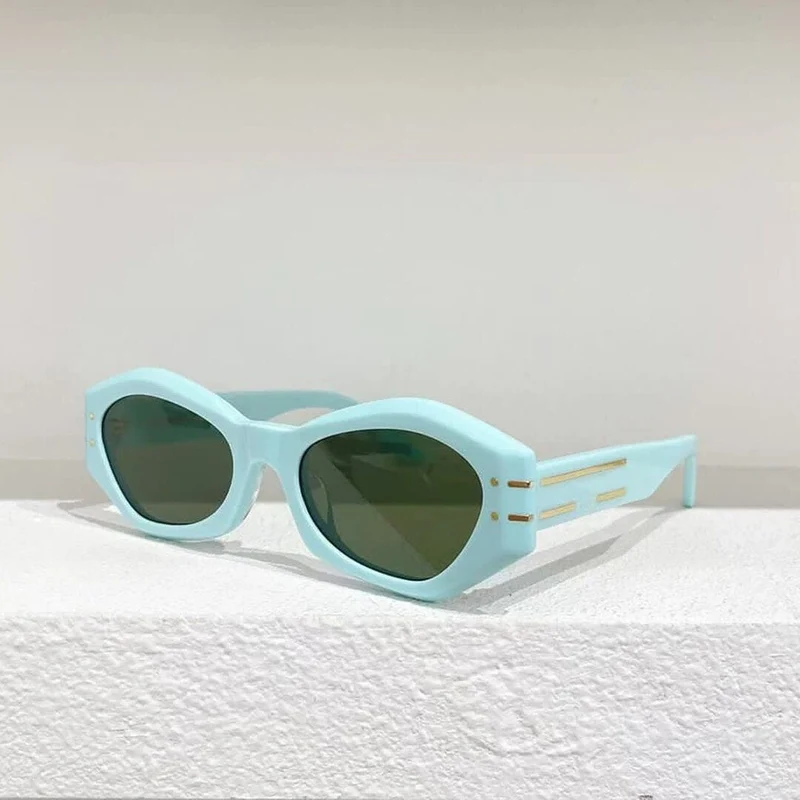 Damen-Sonnenbrille für den Sommer für Männer und Frauen, Signatur-B1U-Stil, Anti-Ultraviolett-Retro-Platte, Vollformat-Brille, Zufallsbox