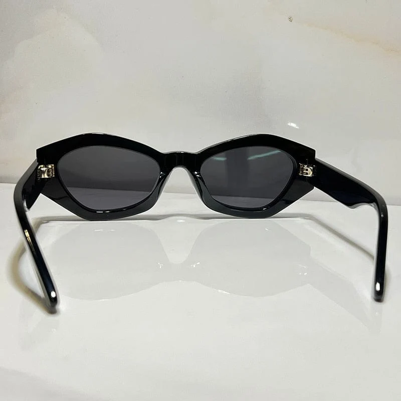 Damen-Sonnenbrille für den Sommer für Männer und Frauen, Signatur-B1U-Stil, Anti-Ultraviolett-Retro-Platte, Vollformat-Brille, Zufallsbox