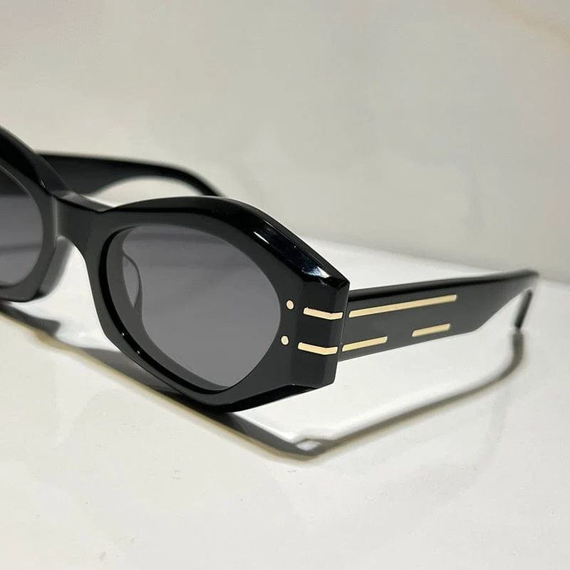 Damen-Sonnenbrille für den Sommer für Männer und Frauen, Signatur-B1U-Stil, Anti-Ultraviolett-Retro-Platte, Vollformat-Brille, Zufallsbox