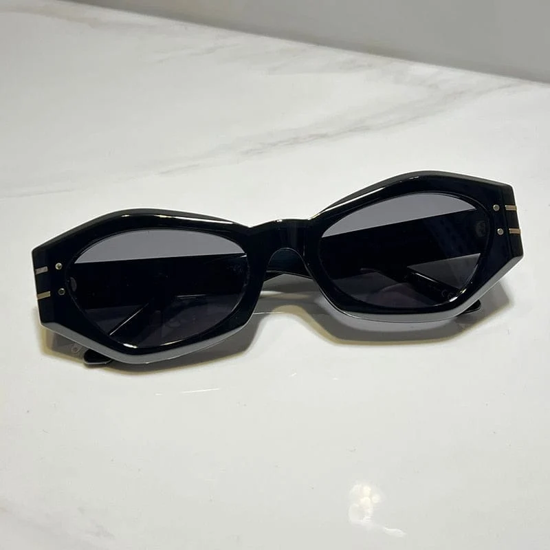 Damen-Sonnenbrille für den Sommer für Männer und Frauen, Signatur-B1U-Stil, Anti-Ultraviolett-Retro-Platte, Vollformat-Brille, Zufallsbox