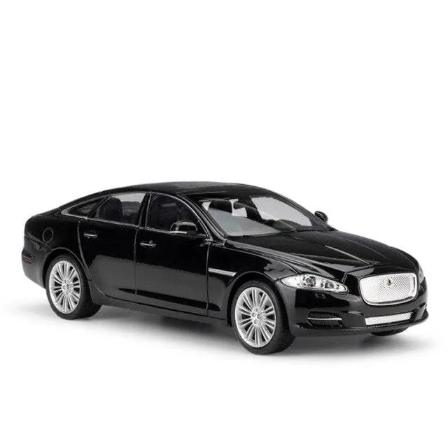 Modellauto 1:24 Druckgussauto Spielzeug Klassisches 2010 JAGUAR XJ High Simulator Auto Legierung Metall Spielzeugauto Für Kinder Geschenksammlung