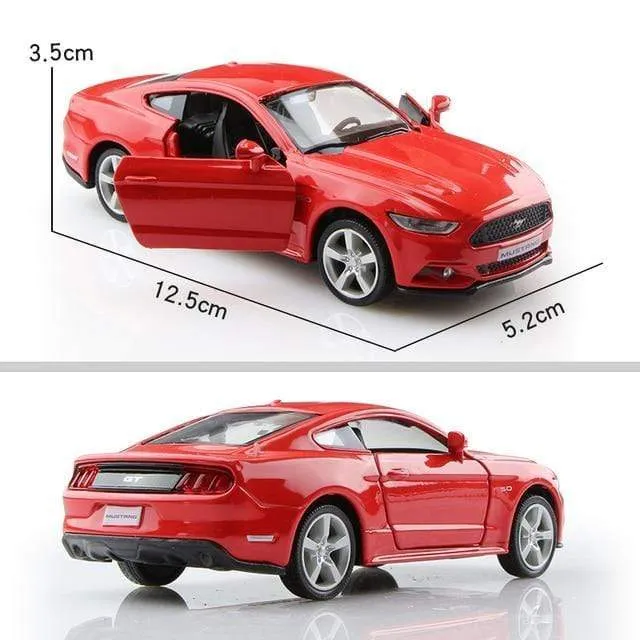 Geburtstagsgeschenk 1:36 Legierung Automodell Simulation Exquisite Druckguss Spielzeugfahrzeug RMZ Stadt Maserati Aston Martin Türen öffnen Pull Back