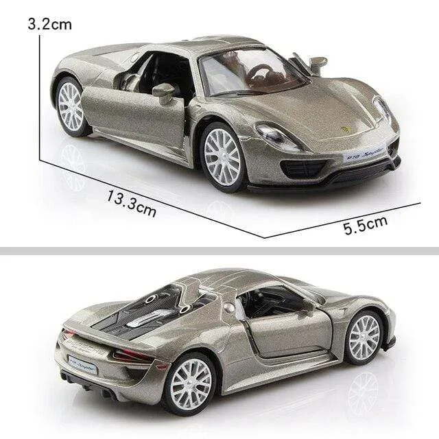 Geburtstagsgeschenk 1:36 Legierung Automodell Simulation Exquisite Druckguss Spielzeugfahrzeug RMZ Stadt Maserati Aston Martin Türen öffnen Pull Back