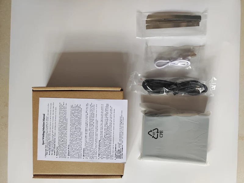 DIY-Punktschweißgerät Tragbares Mini-Punktschweißgerät mit Schnellwechselstift Nickelplatte 18650 Akku-Punktschweißgerät
