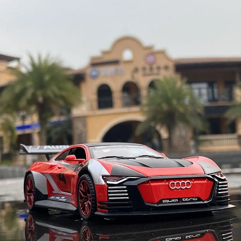 1:32 Audi GT Le Mans Sport-Rennwagen, Legierungsauto, Druckguss- und Spielzeugfahrzeuge, Metallspielzeugautomodell, hochsimulierte Sammlung, Kinderspielzeug