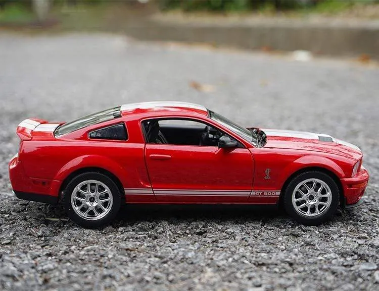 1:24 Ford Mustang Shelby GT500 Cobra 2007 Hochsimulationsautomodell Legierung Kinderspielzeugauto Sammeln Kindergeschenke