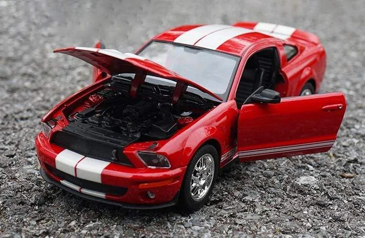 1:24 Ford Mustang Shelby GT500 Cobra 2007 Hochsimulationsautomodell Legierung Kinderspielzeugauto Sammeln Kindergeschenke