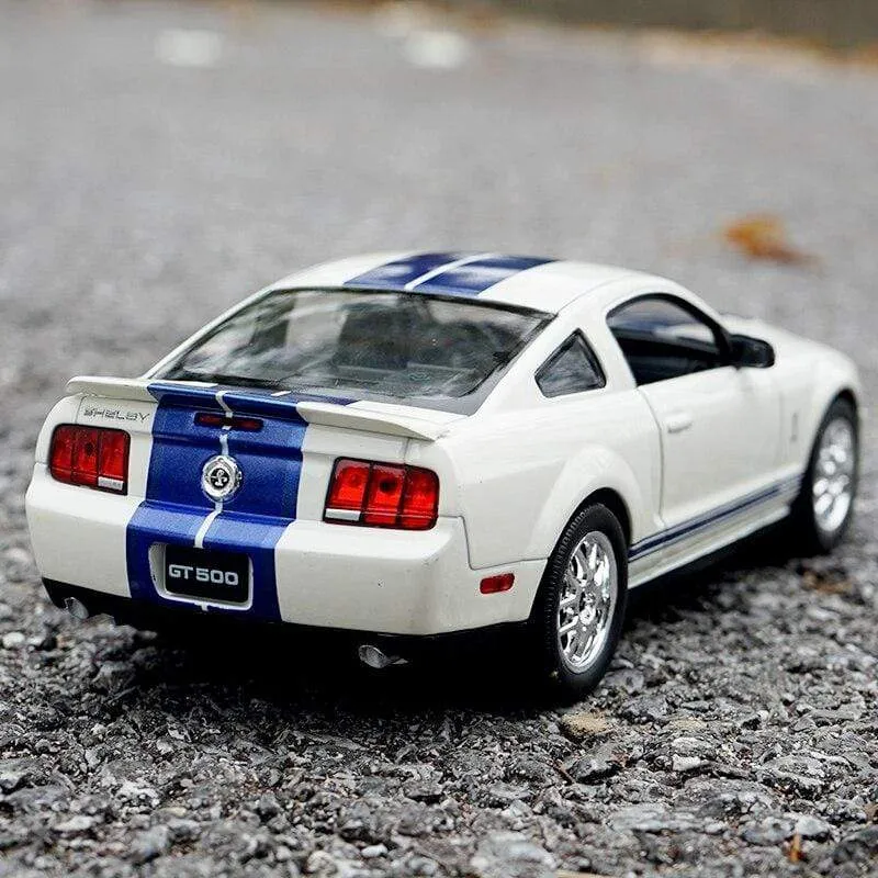 1:24 Ford Mustang Shelby GT500 Cobra 2007 Hochsimulationsautomodell Legierung Kinderspielzeugauto Sammeln Kindergeschenke