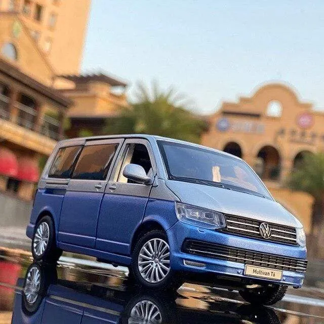 1:32 Zinklegierungsbus Volkswagen Multivan T6 Legierungsautomodell Druckguss MPV-Automodell Sound- und Lichtsimulation Kinderspielzeuggeschenk