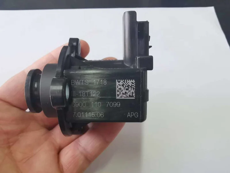 037977 Turbolader-Magnetventil für Peugeot und Mini Cooper 1.6 l Motor N14 037975 11657566324