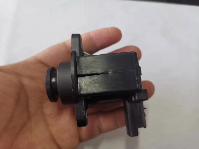 037977 Turbolader-Magnetventil für Peugeot und Mini Cooper 1.6 l Motor N14 037975 11657566324