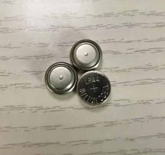 1:32 NISSAN GT-R Legierung Automodell Druckguss & Spielzeugfahrzeuge Spielzeugautos Kinderspielzeug für Kinder Geschenke Jungenspielzeug