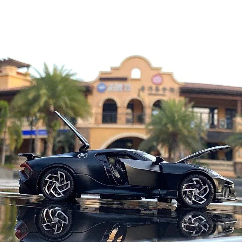 1:32 Bugatti Lavoiturenoire Legierung Sportwagenmodell Druckguss & Spielzeugfahrzeuge Metallautomodell Simulation Sound Licht Kindergeschenk